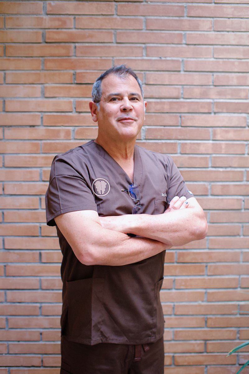Dr. Cristian Paeckel